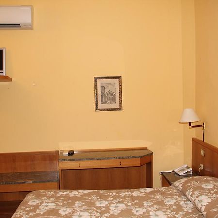 Hotel Vecchia Milano Exterior photo