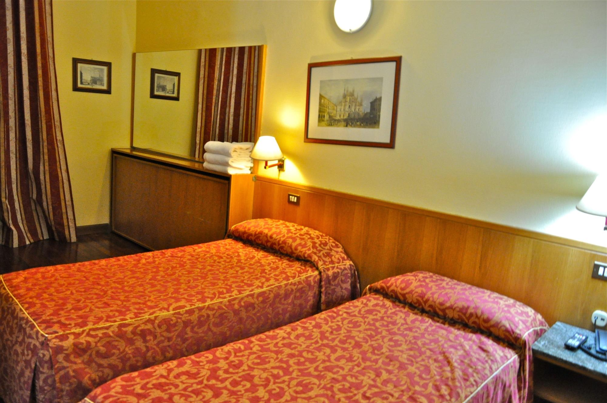 Hotel Vecchia Milano Exterior photo