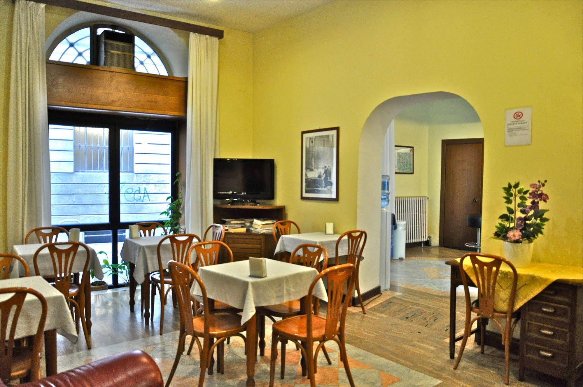 Hotel Vecchia Milano Exterior photo