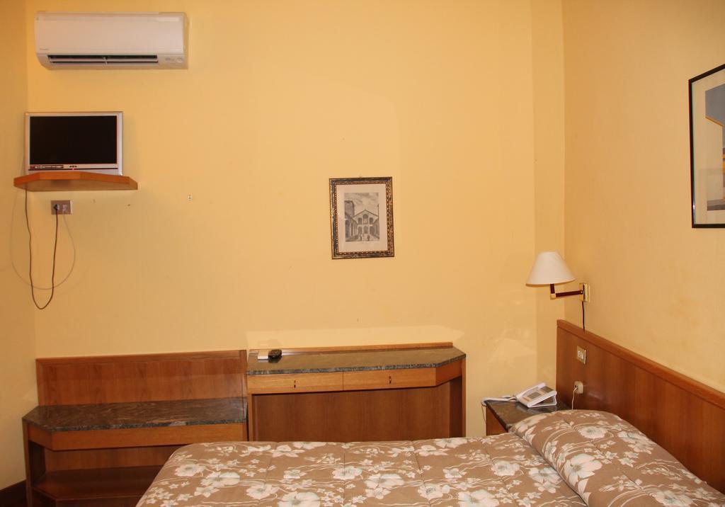 Hotel Vecchia Milano Exterior photo
